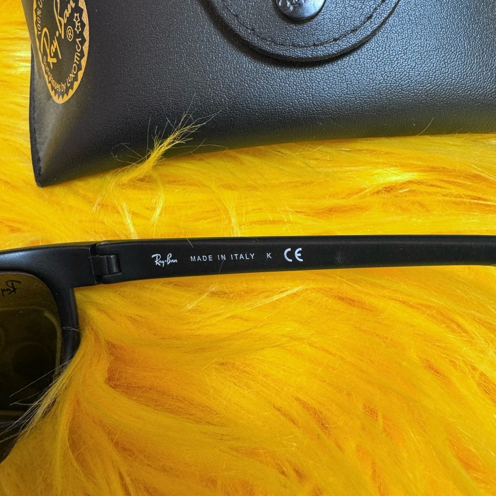 Ray-Ban Black Sunglasses with Case predator unisex - Picture 4 of 6